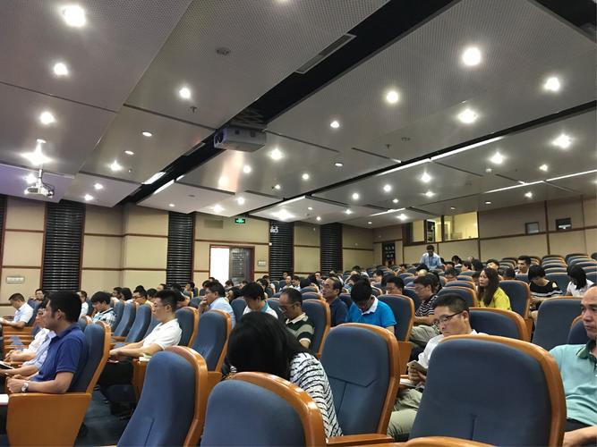 2017年龙华区政府投资建设工程区级定标成员业务培训班